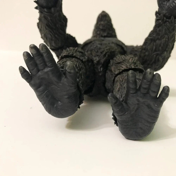 Mezco Toyz King Kong Skull Island Action Figure 7  Inch Tall Incomplete - Picture 15 of 16